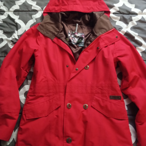 Red Hooded Double-Breasted Jacket - Picture 7 of 7